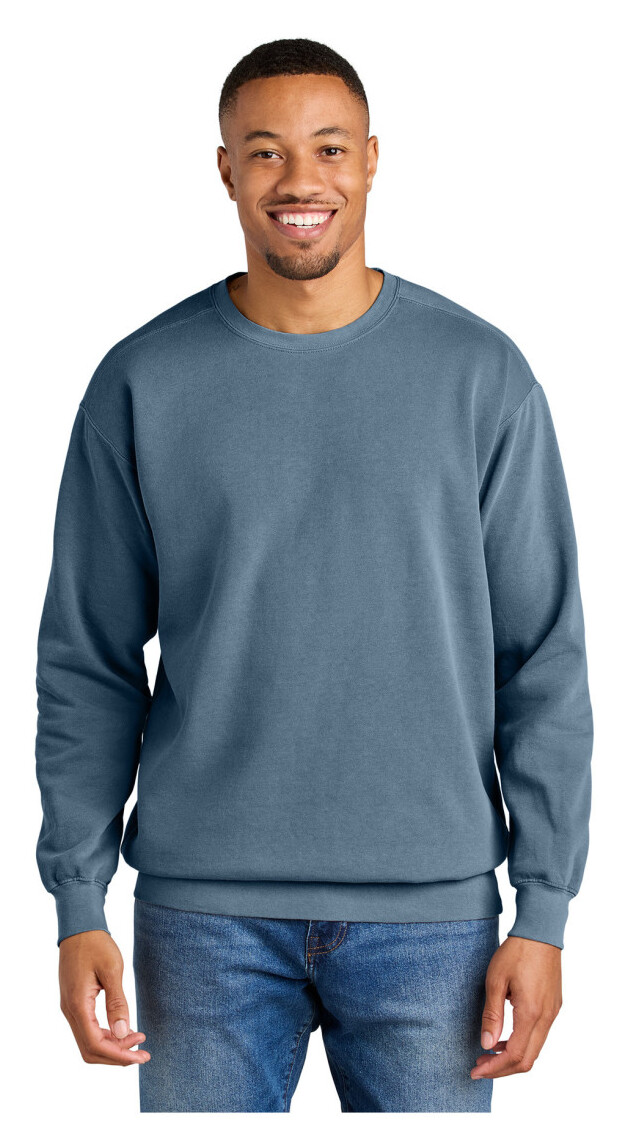 COMFORT COLORS Ring Spun Crewneck Sweatshirt.