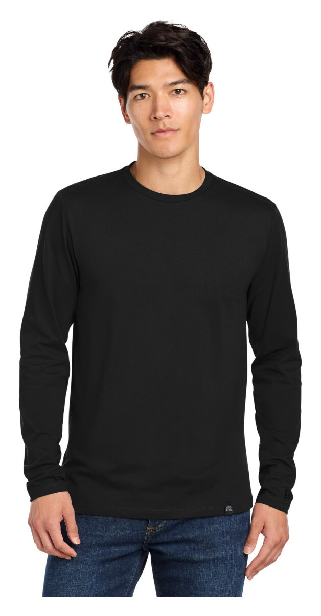 New Era Heritage Blend Long Sleeve Crew Tee.